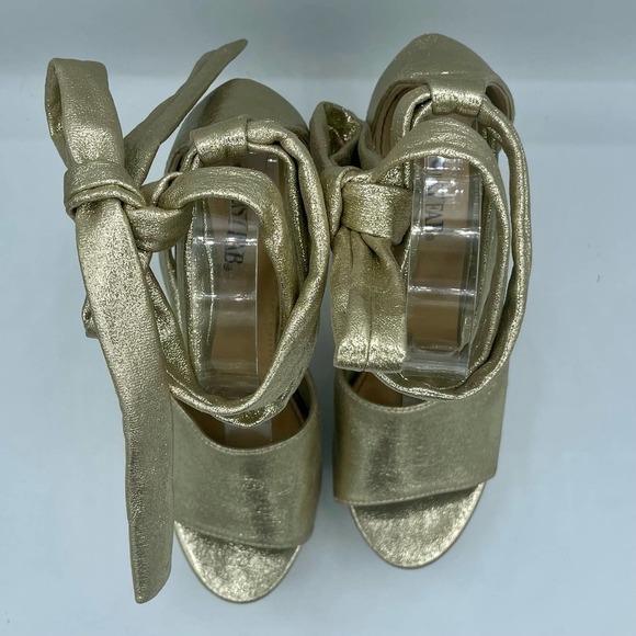 Gold Faux Leather Ankle Tie Sandal Heels Size 7 - Picture 10 of 16